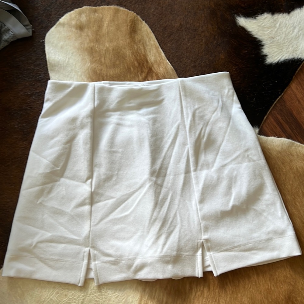 White mini skort